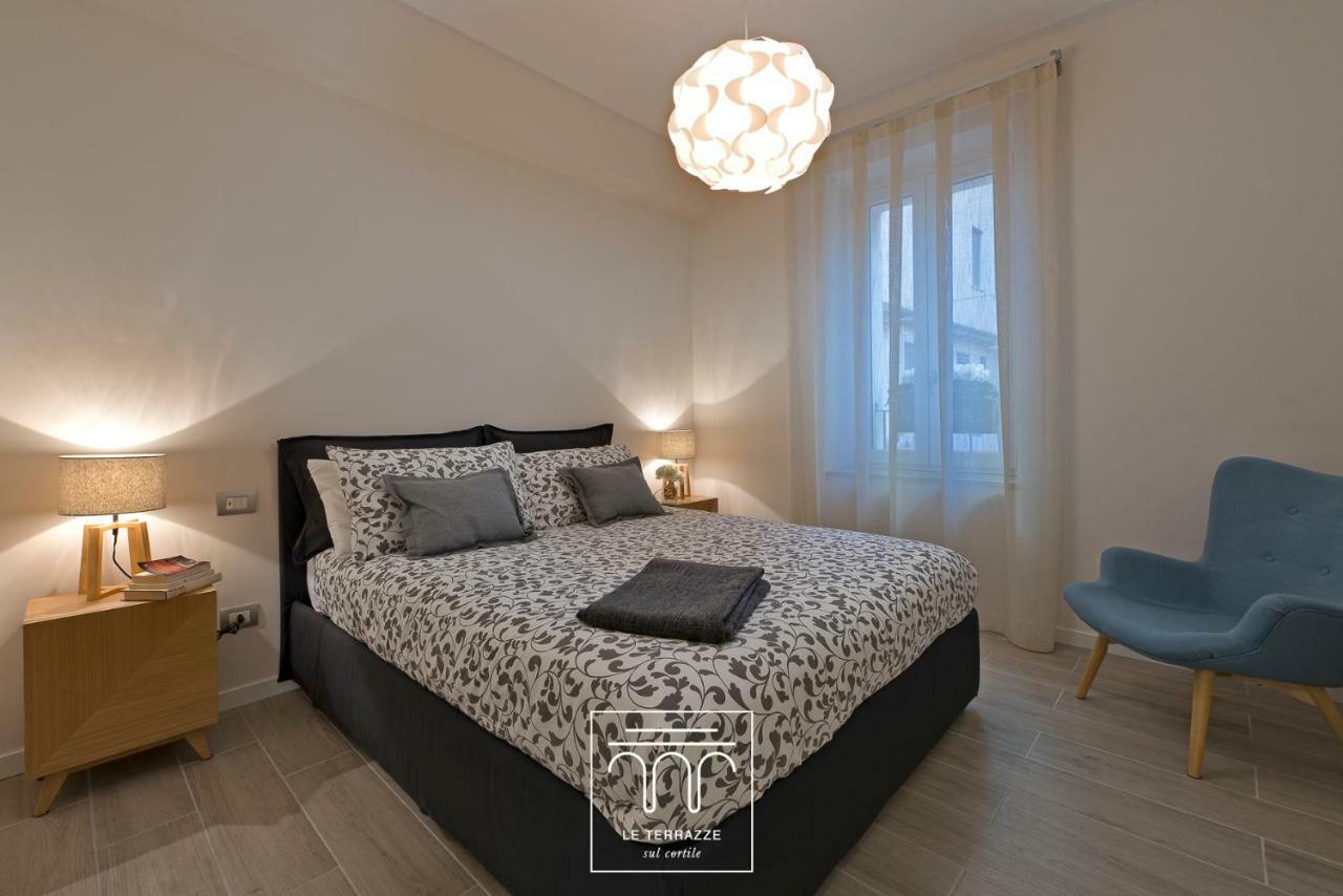 Le Terrazze Sul Cortile Lejlighed Salerno Eksteriør billede