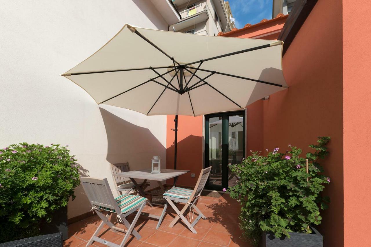 Le Terrazze Sul Cortile Lejlighed Salerno Eksteriør billede
