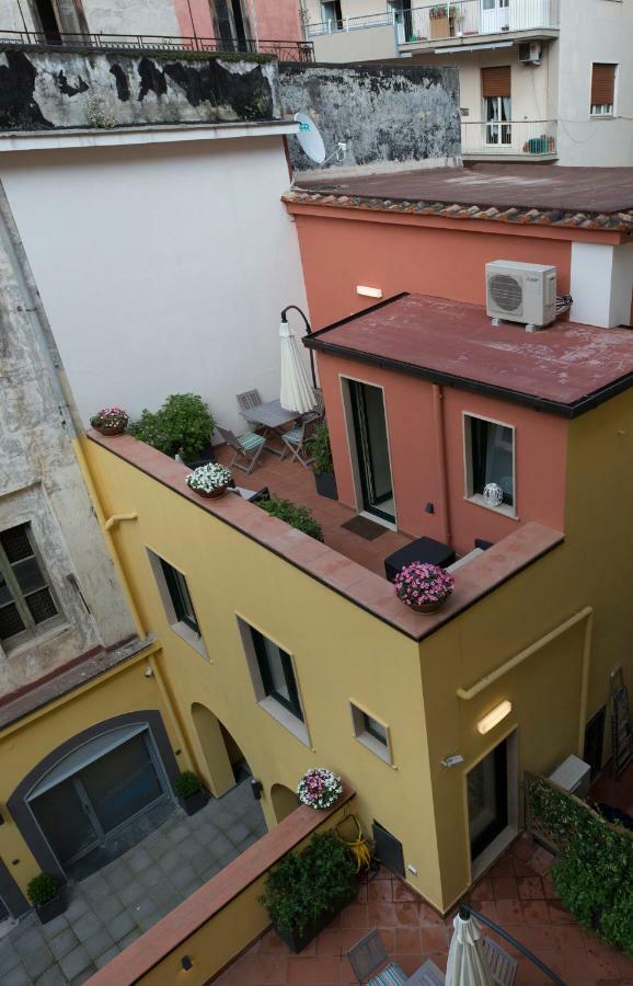 Le Terrazze Sul Cortile Lejlighed Salerno Eksteriør billede