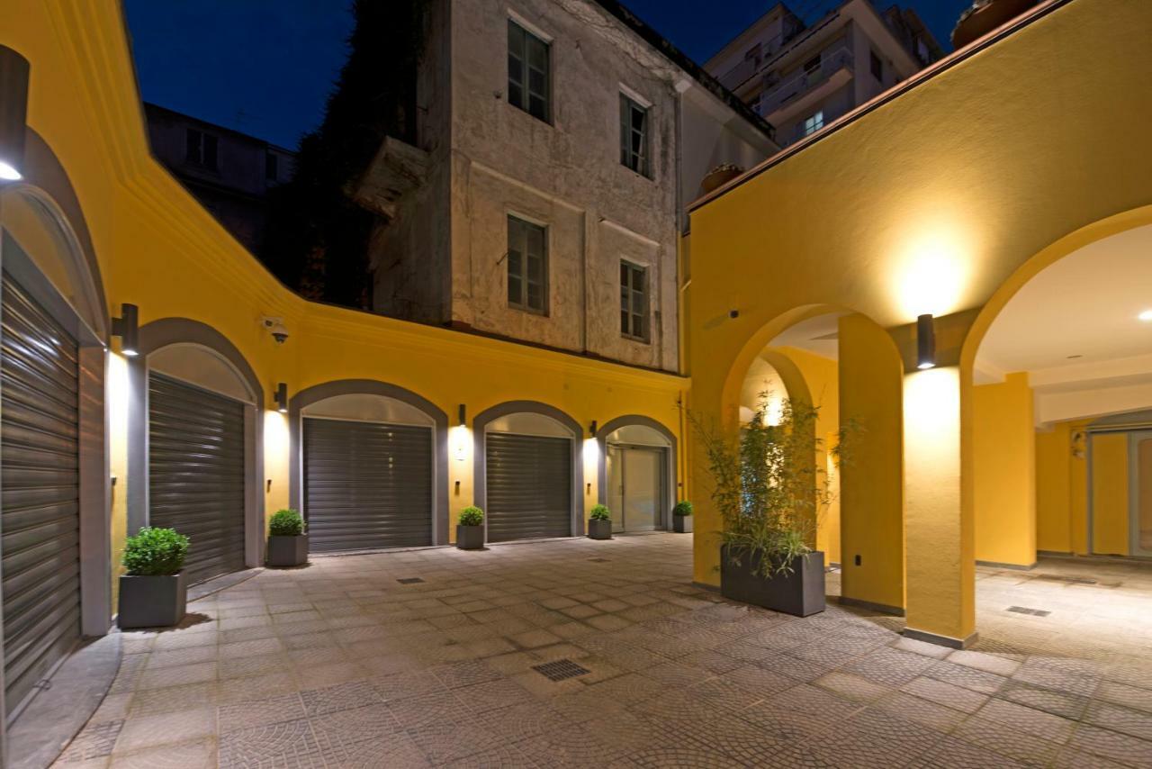 Le Terrazze Sul Cortile Lejlighed Salerno Eksteriør billede