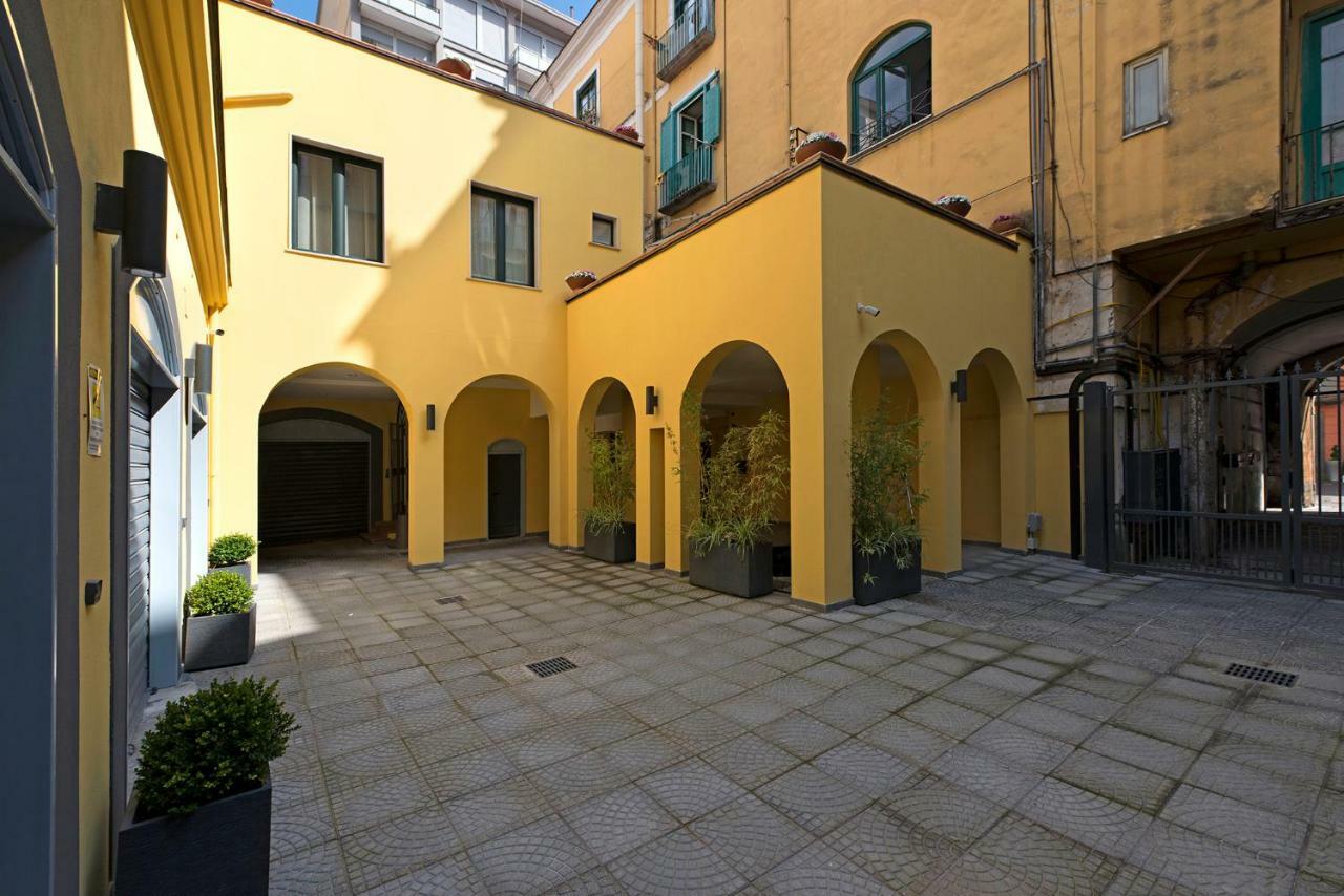 Le Terrazze Sul Cortile Lejlighed Salerno Eksteriør billede